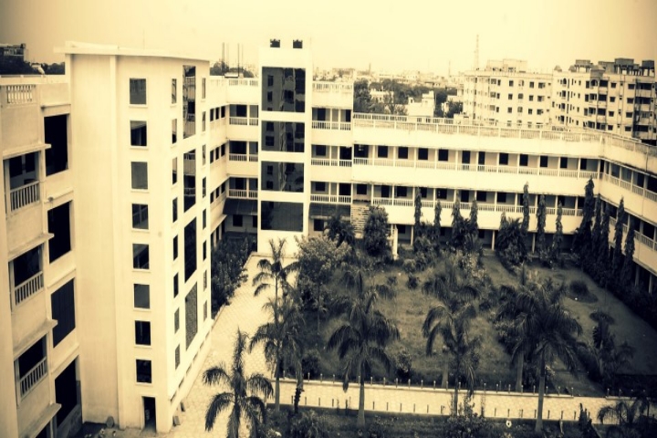 https://cache.careers360.mobi/media/colleges/social-media/media-gallery/4998/2020/8/10/Campus View of Andhra Loyola Institute of Engineering and Technology Vijayawada_Campus-View.jpg